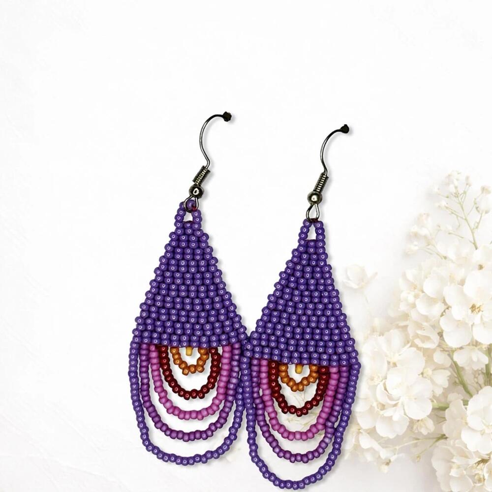 5568. Purple Seed Bead Earrings